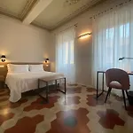Amirooms Pensión Siena