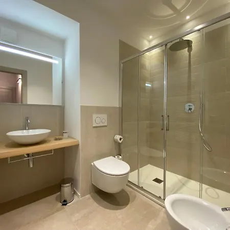 Amirooms Pensionat 4*