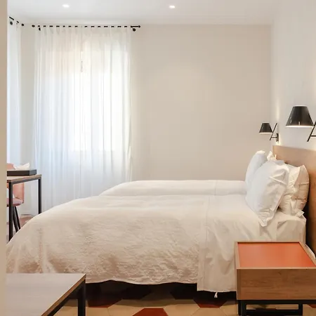 Pensjonat Amirooms 4*