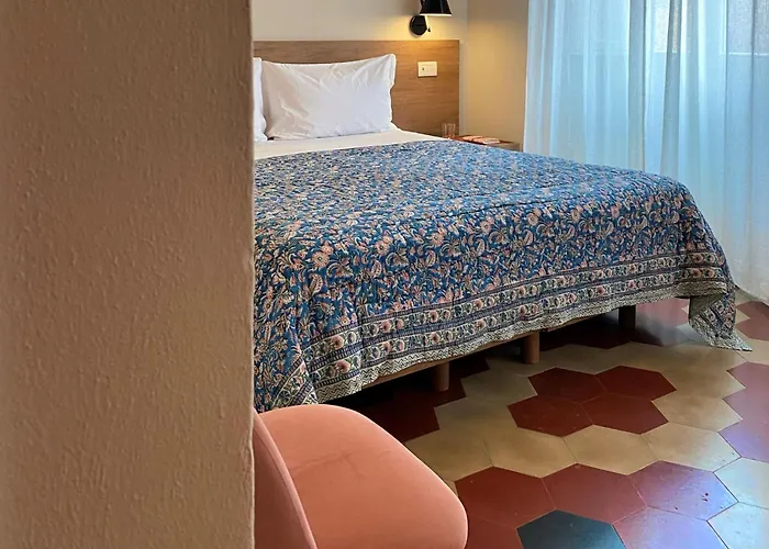 Amirooms 4*